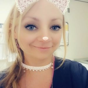 Meet your Posher, Shelly